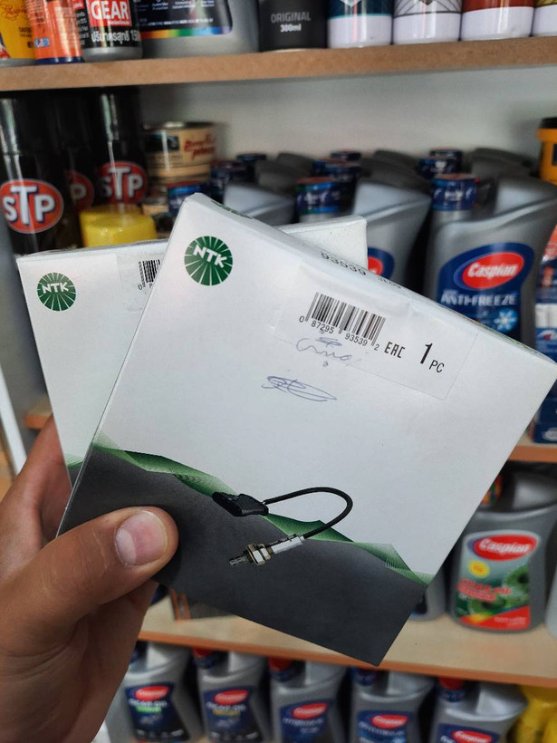 سنسور اکسیژن زیمنس مناسب برای پژو 206 وپژو 405 و پژو پارس و سمند ، کدفنی OZA816_EE18 NTK ژاپن 93539